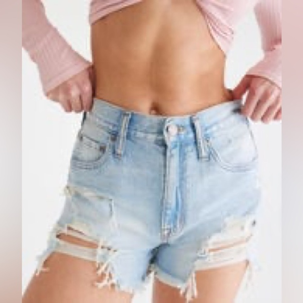 Aeropostale Premium Air 90’s High-Rise Cutoff Ripped Denim Shorts Size 4